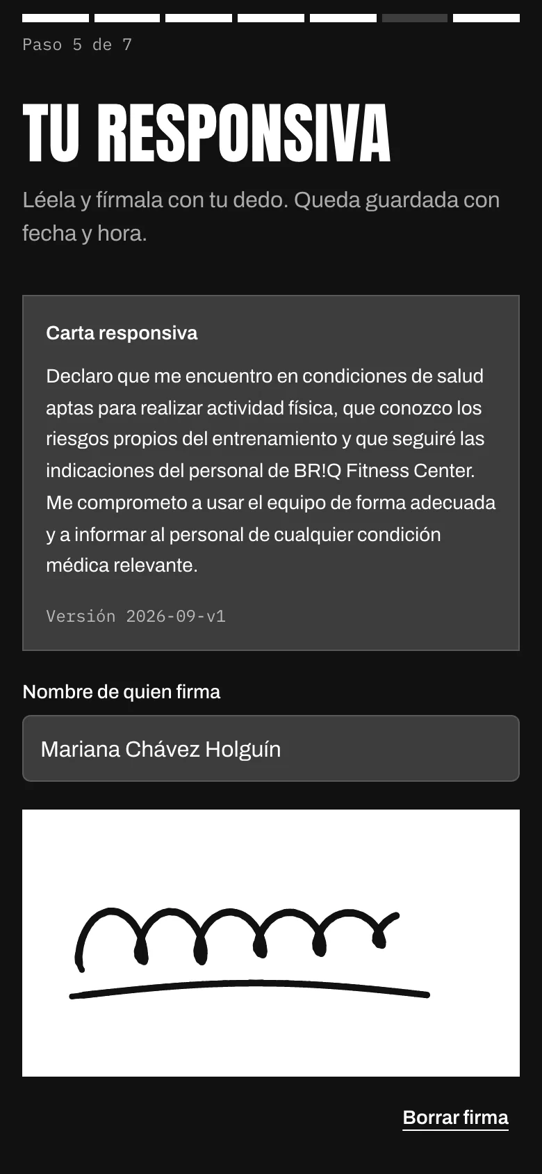 Paso de la responsiva en el alta: el texto, el nombre de quien firma y la firma hecha con el dedo