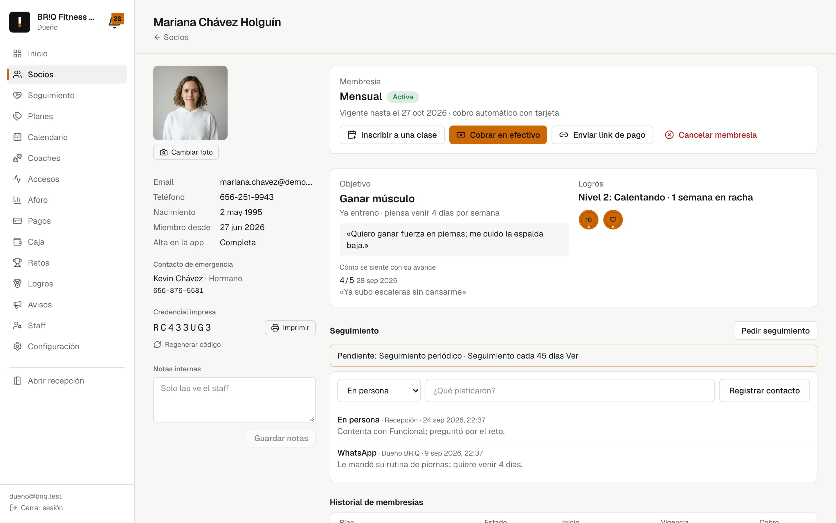 Ficha de una socia en el panel: plan, pagos, accesos y documentos firmados