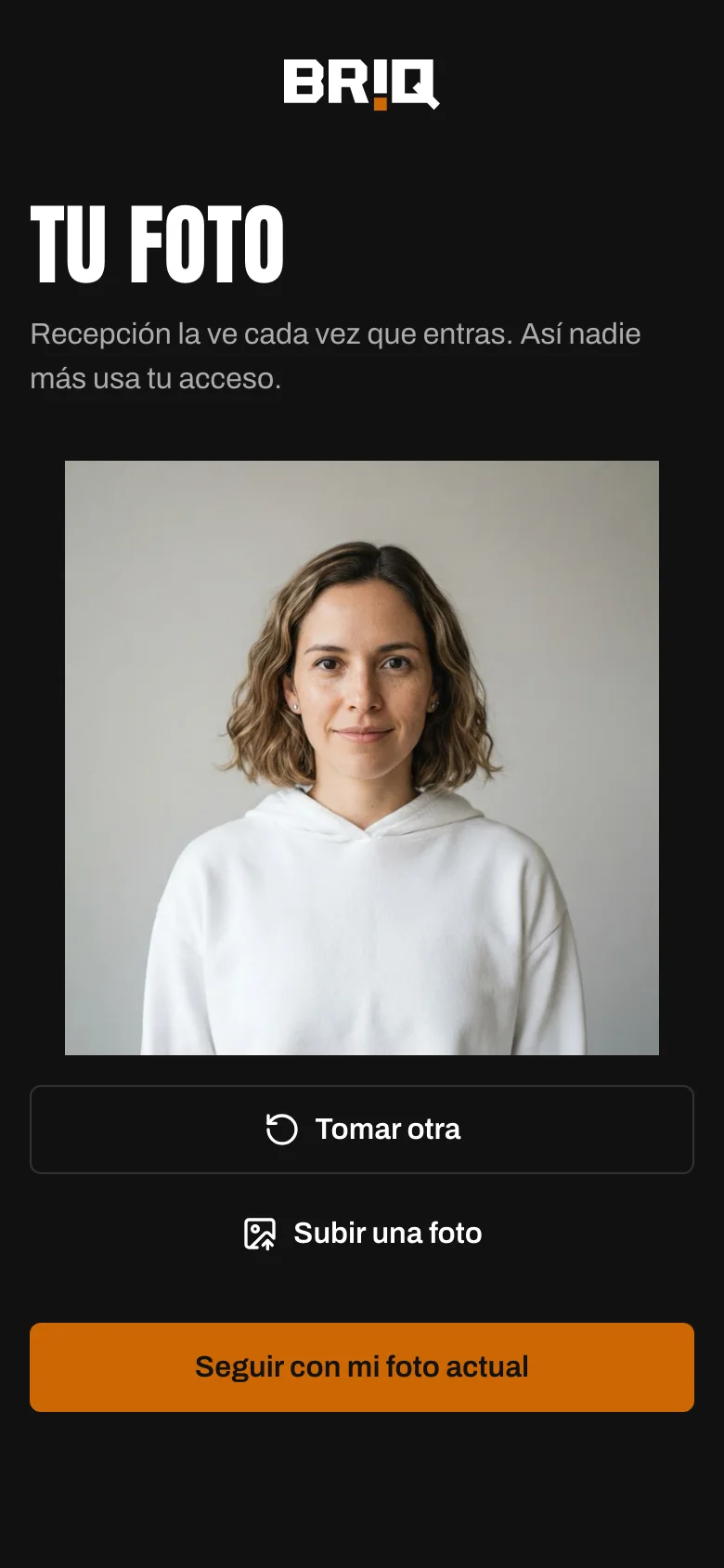Paso de la foto en el alta: la socia ve la foto que recepción verá en cada escaneo